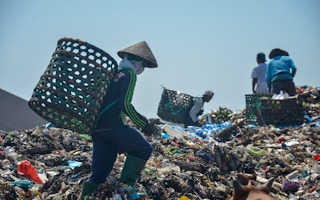 Waste_Worker_Landfill_Indonesia